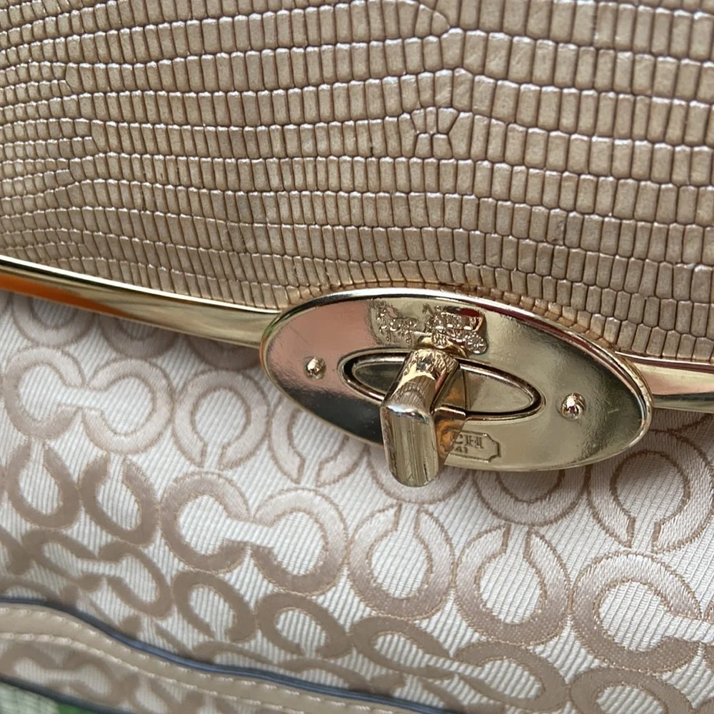 COACH MADISON OPT ART Signature 27906 2way hand or shoulder bag - Gently used - Picture 12 of 14